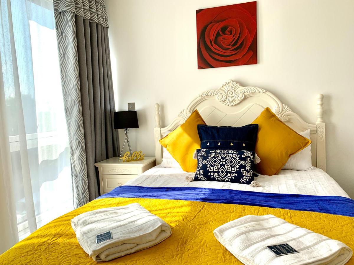 2-Bedrooms Modern Apartment Next To Velodrome, Lounge, Balcony, Parking, Abba London Exterior photo