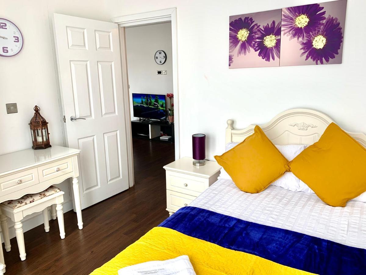 2-Bedrooms Modern Apartment Next To Velodrome, Lounge, Balcony, Parking, Abba London Exterior photo