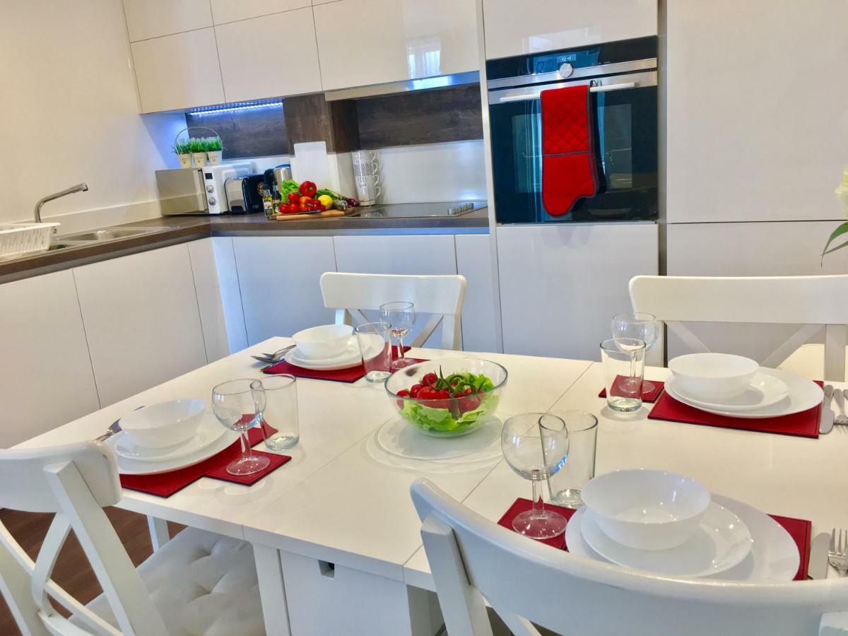 2-Bedrooms Modern Apartment Next To Velodrome, Lounge, Balcony, Parking, Abba London Exterior photo